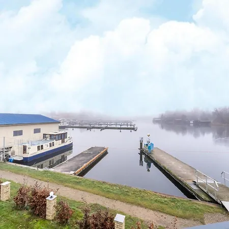 Apartamento Liebevoll Eingerichtetes Rechlin